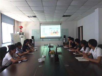 提升职业素质，展示专业形象 意凯公司成功举办商务礼仪与婚介服务专项培训